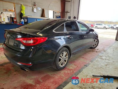 Trzecie zdjęcie samochodu z tyłu: 2017 HYUNDAI SONATA SE VIN:5NPE24AF2HH508169 - miniatura