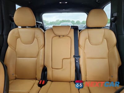 Zdjęcie 10 z 13 samochodu: 2016 VOLVO XC90 T6 VIN:YV4A22PK1G1033379 - miniatura