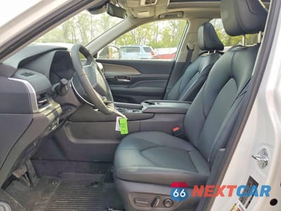 Zdjęcie 7 z 12 samochodu: 2025 TOYOTA GRAND HIGHLANDER XLE VIN:5TDAAAA52SS032840 - miniatura