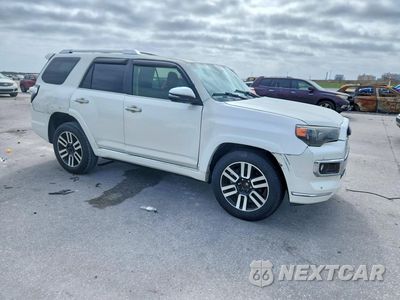 Czwarte zdjęcie samochodu z boku: 2018 TOYOTA 4RUNNER LIMITED VIN:JTEZU5JR2J5191281 - miniatura