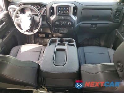 Zdjęcie 8 z 12 samochodu: 2021 CHEVROLET SILVERADO K1500 VIN:1GCRYAEH4MZ261296 - miniatura