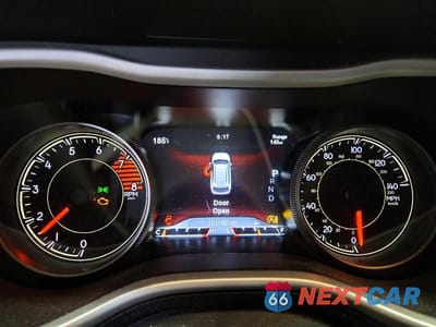 Zdjęcie 9 z 13 samochodu: 2016 JEEP CHEROKEE TRAILHAWK VIN:1C4PJMBS6GW334560 - miniatura