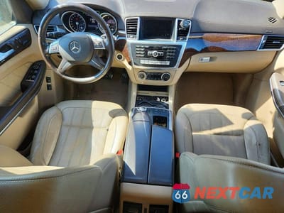 Zdjęcie 8 z 12 samochodu: 2014 MERCEDES-BENZ GL 350 BLUETEC VIN:4JGDF2EE2EA330882 - miniatura
