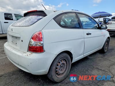 Trzecie zdjęcie samochodu z tyłu: 2007 HYUNDAI ACCENT GS VIN:KMHCM36C77U044418 - miniatura