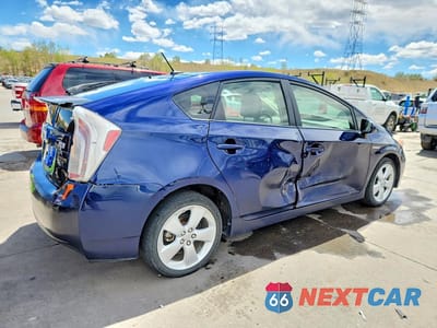 Trzecie zdjęcie samochodu z tyłu: 2014 TOYOTA PRIUS FIVE VIN:JTDKN3DU5E0368853 - miniatura