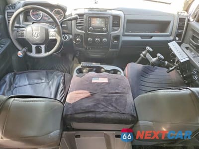 Zdjęcie 8 z 12 samochodu: 2018 RAM 3500 ST VIN:3C63RRGL3JG132326 - miniatura