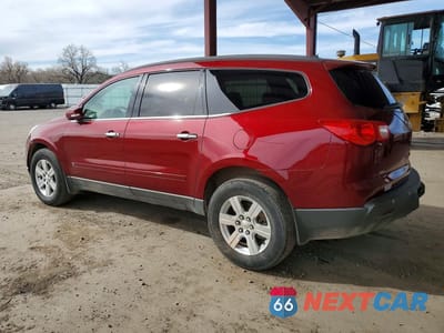 Drugie zdjęcie samochodu z przodu: 2010 CHEVROLET TRAVERSE LT VIN:1GNLVGEDXAS123417 - miniatura