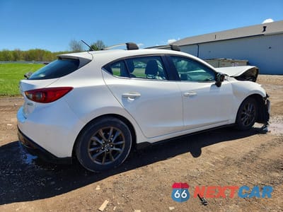 Trzecie zdjęcie samochodu z tyłu: 2016 MAZDA 3 TOURING VIN:3MZBM1L76GM273587 - miniatura
