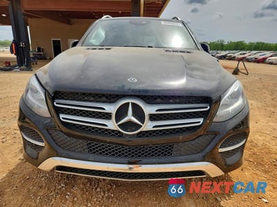 Piąte zdjęcie samochodu w środku: 2018 MERCEDES-BENZ GLE 350 VIN:4JGDA5JB8JB163556 - miniatura