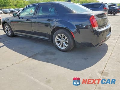 Drugie zdjęcie samochodu z przodu: 2015 CHRYSLER 300 LIMITED VIN:2C3CCAAG7FH807873 - miniatura