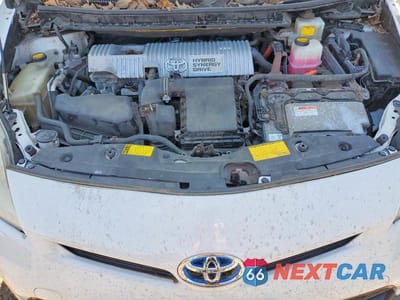 Zdjęcie 11 z 12 samochodu: 2012 TOYOTA PRIUS TWO VIN:JTDKN3DU2C5398229 - miniatura