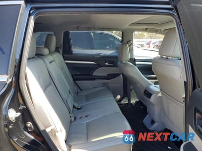 Zdjęcie 11 z 13 samochodu: 2019 TOYOTA HIGHLANDER XLE VIN:5TDJZRFH3KS567122 - miniatura