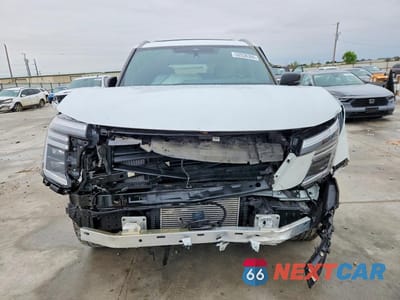 Piąte zdjęcie samochodu w środku: 2025 NISSAN ARMADA PLATINUM RESERVE VIN:JN8AY3CCXS9200844 - miniatura