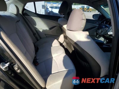 Zdjęcie 10 z 12 samochodu: 2012 KIA OPTIMA LX VIN:KNAGM4A77C5290117 - miniatura