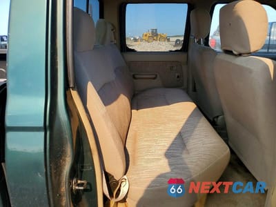 Zdjęcie 10 z 12 samochodu: 2000 NISSAN FRONTIER XE VIN:1N6ED27Y4YC369601 - miniatura