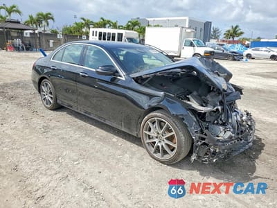 Czwarte zdjęcie samochodu z boku: 2021 MERCEDES-BENZ E 350 VIN:W1KZF8DB9MA922224 - miniatura