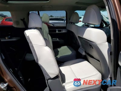 Zdjęcie 10 z 12 samochodu: 2024 HYUNDAI SANTA FE CALLIGRAPHY VIN:5NMP54GL1RH067517 - miniatura
