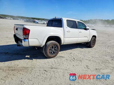 Trzecie zdjęcie samochodu z tyłu: 2020 TOYOTA TACOMA SR5 V6 VIN:3TYAZ5CN0LT001945 - miniatura