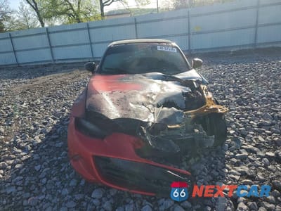Piąte zdjęcie samochodu w środku: 2016 MAZDA MX-5 MIATA CLUB VIN:JM1NDAC79G0117045 - miniatura