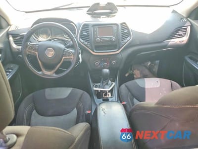 Zdjęcie 8 z 12 samochodu: 2017 JEEP CHEROKEE SPORT VIN:1C4PJLAB0HW502562 - miniatura