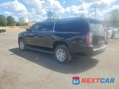 Drugie zdjęcie samochodu z przodu: 2017 GMC YUKON XL C1500 SLT VIN:1GKS1GKC5HR178116 - miniatura