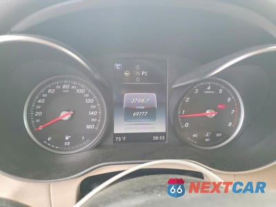 Zdjęcie 9 z 13 samochodu: 2016 MERCEDES-BENZ GLC 300 4MATIC VIN:WDC0G4KB5GF092015 - miniatura
