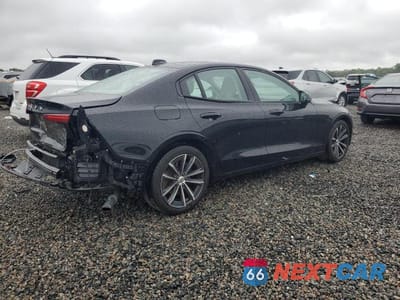 Trzecie zdjęcie samochodu z tyłu: 2021 VOLVO S60 T5 MOMENTUM VIN:7JR102FK6MG080573 - miniatura