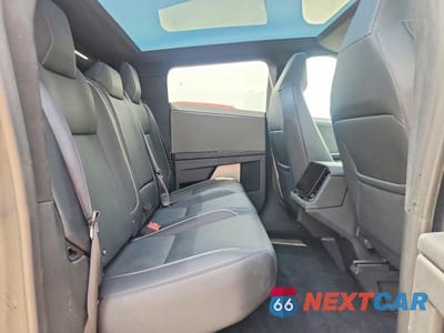 Zdjęcie 10 z 13 samochodu: 2024 TESLA CYBERTRUCK VIN:7G2CEHED6RA049138 - miniatura