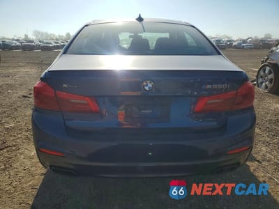 Zdjęcie 6 z 12 samochodu: 2018 BMW M550XI VIN:WBAJB9C5XJG464364 - miniatura