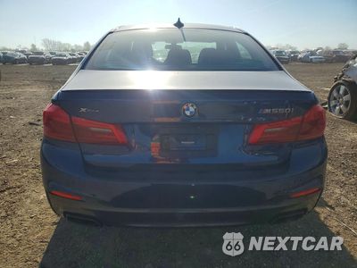 Zdjęcie 6 z 12 samochodu: 2018 BMW M550XI VIN:WBAJB9C5XJG464364 - miniatura