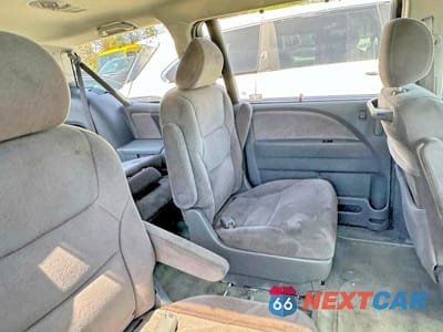 Zdjęcie 6 z 10 samochodu: 2005 HONDA ODYSSEY EX VIN:5FNRL38425B085634 - miniatura