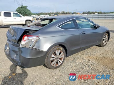 Trzecie zdjęcie samochodu z tyłu: 2011 HONDA ACCORD EX VIN:1HGCS1B73BA014495 - miniatura