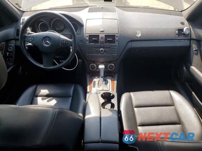 Zdjęcie 8 z 12 samochodu: 2010 MERCEDES-BENZ C 300 4MATIC VIN:WDDGF8BB7AF458729 - miniatura
