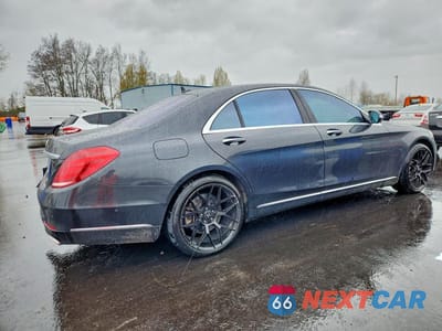 Trzecie zdjęcie samochodu z tyłu: 2015 MERCEDES-BENZ S 550 VIN:WDDUG8CB0FA185524 - miniatura