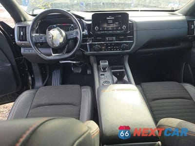Zdjęcie 9 z 14 samochodu: 2023 NISSAN PATHFINDER SV VIN:5N1DR3BD5PC263453 - miniatura