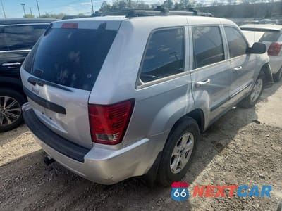 Trzecie zdjęcie samochodu z tyłu: 2009 JEEP GRAND CHEROKEE LAREDO VIN:1J8GR48K39C508369 - miniatura
