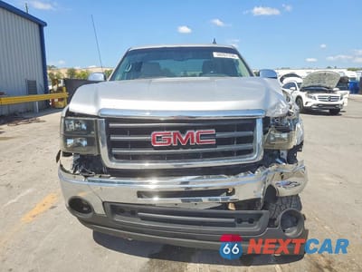 Piąte zdjęcie samochodu w środku: 2011 GMC SIERRA C1500 SLE VIN:3GTP1VE04BG383926 - miniatura
