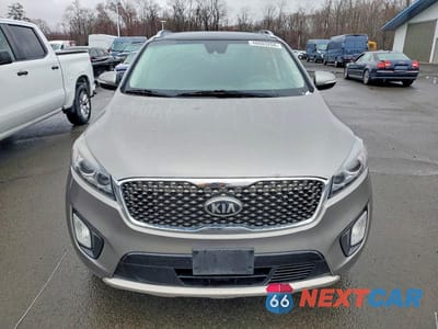 Piąte zdjęcie samochodu w środku: 2017 KIA SORENTO SX V6 VIN:5XYPKDA56HG306457 - miniatura