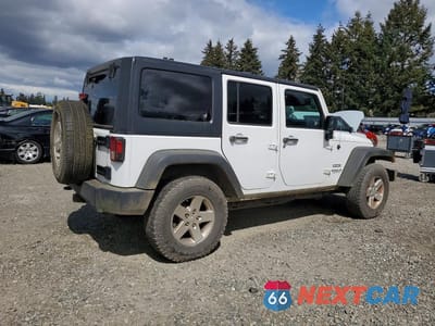Trzecie zdjęcie samochodu z tyłu: 2013 JEEP WRANGLER UNLIMITED SPORT VIN:1C4HJWDG4DL553961 - miniatura