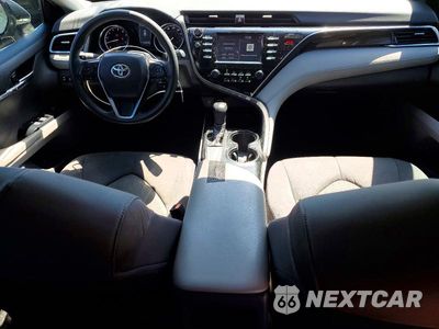 Zdjęcie 8 z 12 samochodu: 2018 TOYOTA CAMRY L VIN:4T1B11HK7JU536208 - miniatura