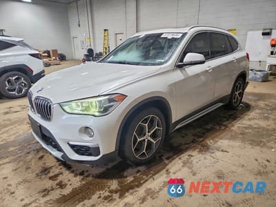 2017 BMW X1 XDRIVE28I WBXHT3C35H5F68430 - główne zdjęcie licytacji z USA - miniatura