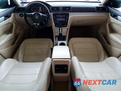 Zdjęcie 8 z 13 samochodu: 2013 VOLKSWAGEN PASSAT SE VIN:1VWBN7A37DC060483 - miniatura