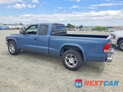 Drugie zdjęcie samochodu z przodu: 2003 DODGE DAKOTA SLT VIN:1D7HL42X83S266120 - miniatura