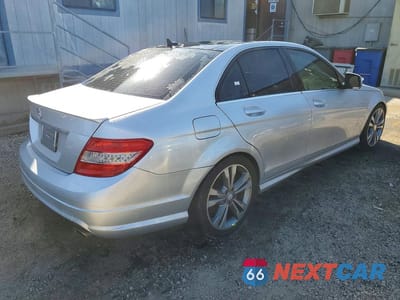 Trzecie zdjęcie samochodu z tyłu: 2009 MERCEDES-BENZ C 350 VIN:WDDGF56XX9R043869 - miniatura