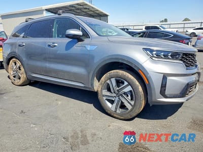Czwarte zdjęcie samochodu z boku: 2022 KIA SORENTO PLUG-IN HYBRID SX VIN:KNDRJDLH4N5116065 - miniatura