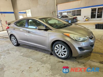 Czwarte zdjęcie samochodu z boku: 2011 HYUNDAI ELANTRA GLS VIN:5NPDH4AE6BH025289 - miniatura