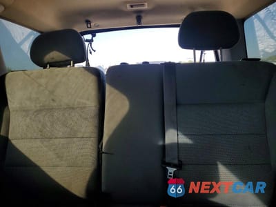 Zdjęcie 10 z 13 samochodu: 2005 FORD ESCAPE XLT VIN:1FMYU03115KB35264 - miniatura