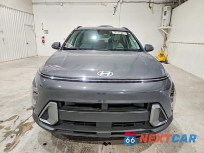 Piąte zdjęcie samochodu w środku: 2025 HYUNDAI KONA SEL VIN:KM8HB3AB3SU272550 - miniatura