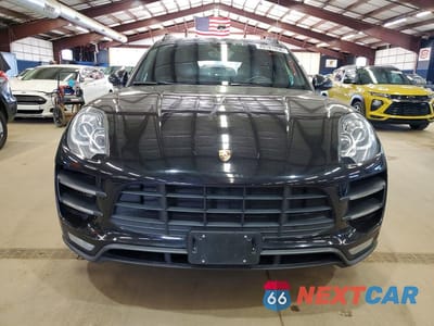 Piąte zdjęcie samochodu w środku: 2018 PORSCHE MACAN TURBO VIN:WP1AF2A51JLB70696 - miniatura