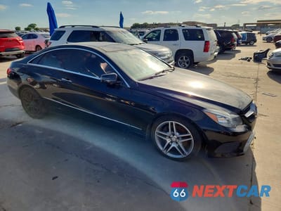 Czwarte zdjęcie samochodu z boku: 2014 MERCEDES-BENZ E 350 4MATIC VIN:WDDKJ8JB6EF233167 - miniatura